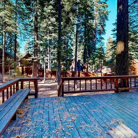 Villa Tranquil Treehouse Haven